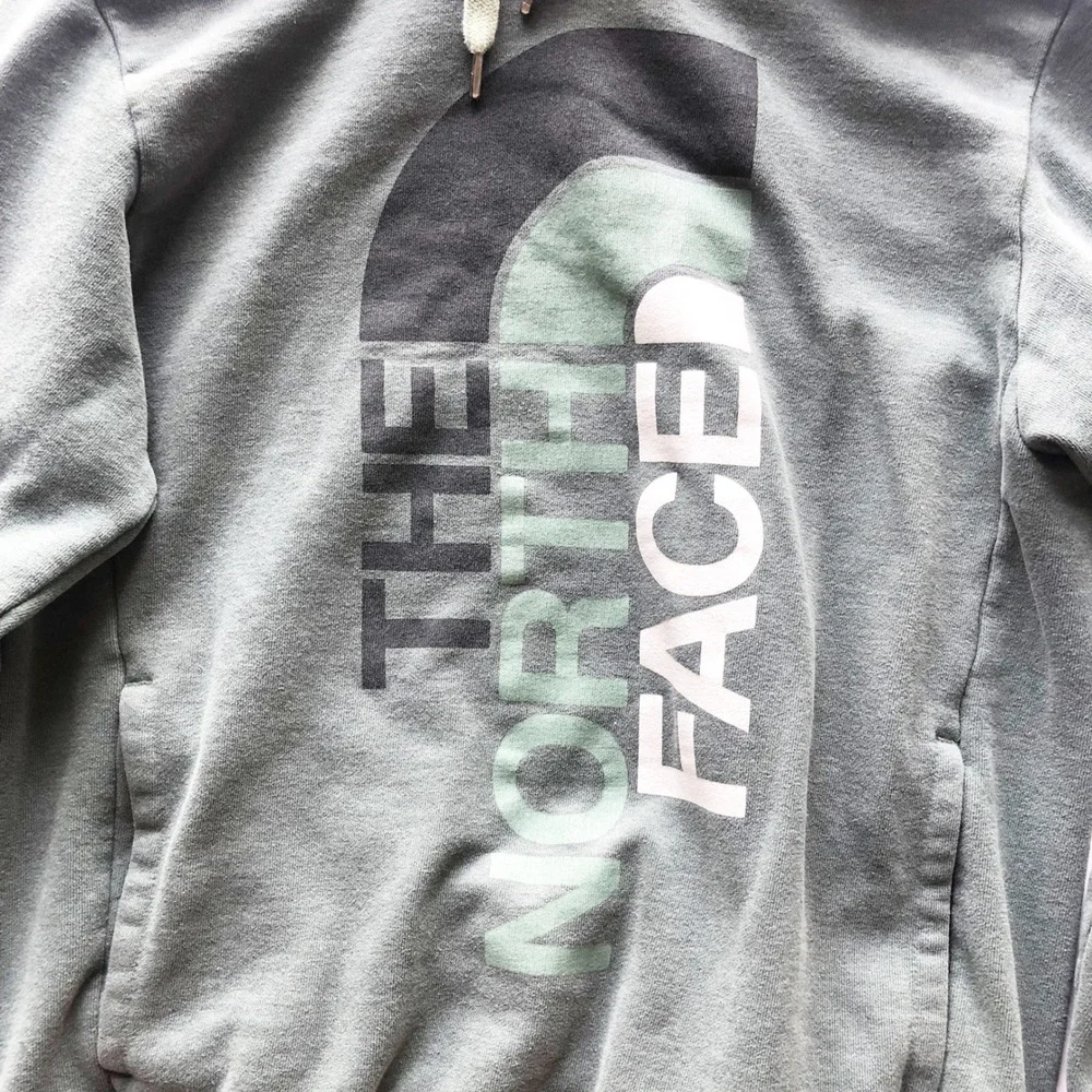 The North Face Sweatshirt Mens Small Graphic Hoodie Green Vertical Logo Pullover